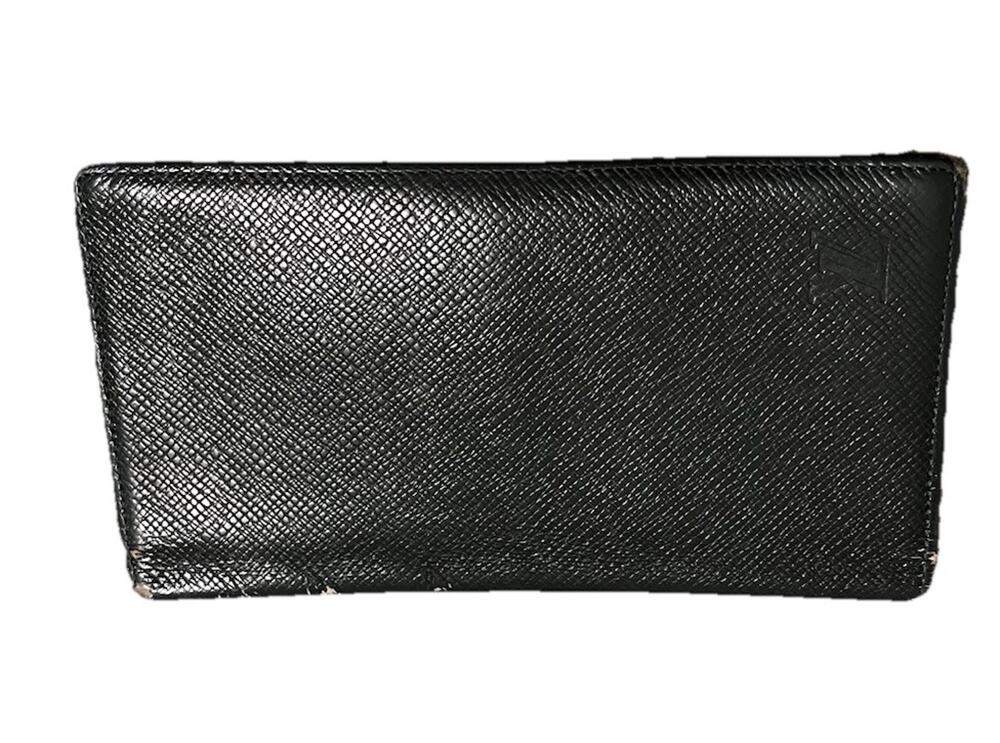 Louis Vuitton Taiga Leather Long Wallet Green Bifold France Auth Discontinued